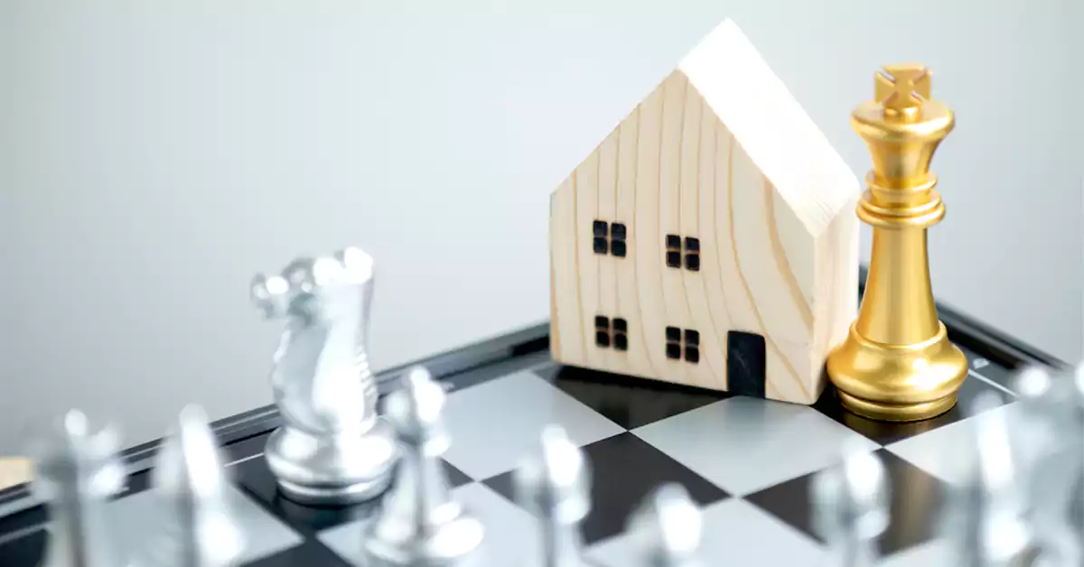 how to succeed in real estate business